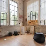 Design Loft With Private Parking *