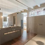 Apartamento Design Loft With Private Parking Como