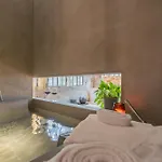 Design Loft With Private Parking * كومو
