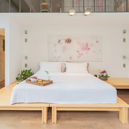 Design Loft With Private Parking Апартаменты Комо