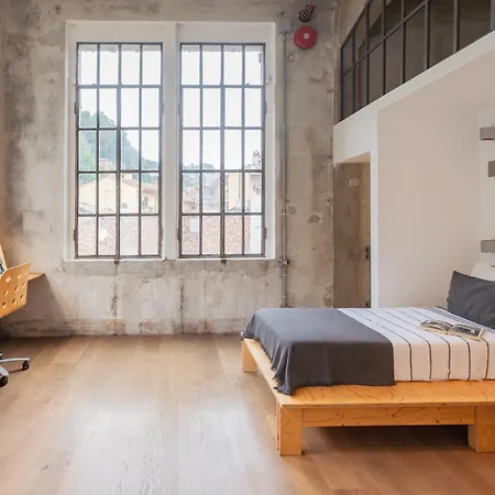 Design Loft With Parking By Rent *