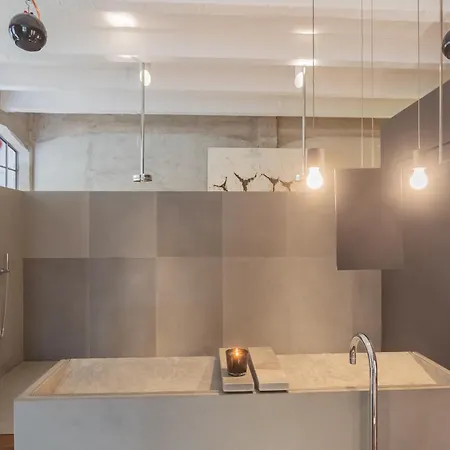 Design Loft With Parking By Rent * Como