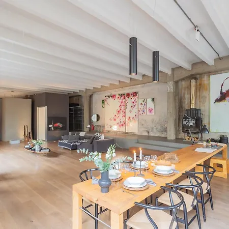 Design Loft With Parking By Rent *