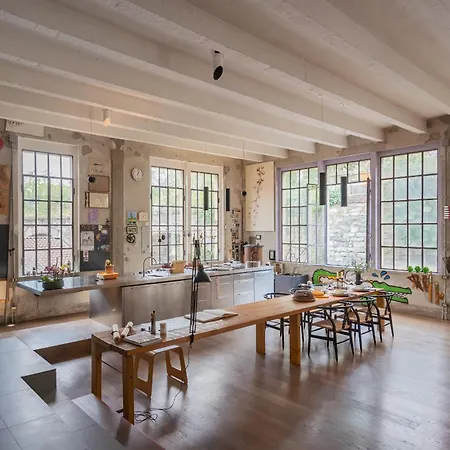 Design Loft With Parking By Rent * Como