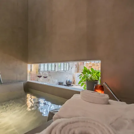 Design Loft With Parking By Rent * Como