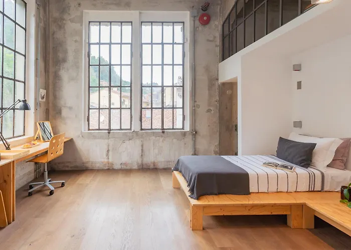Design Loft With Private Parking *
