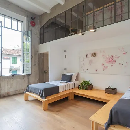 Design Loft With Private Parking