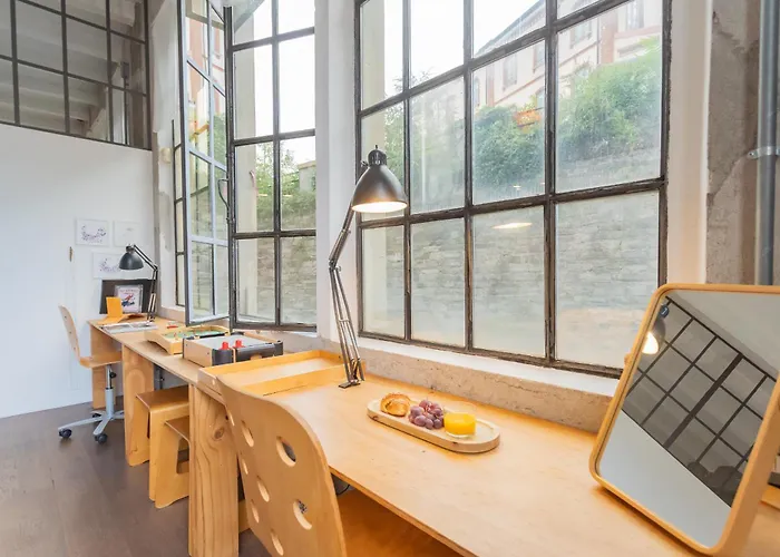Design Loft With Private Parking Como